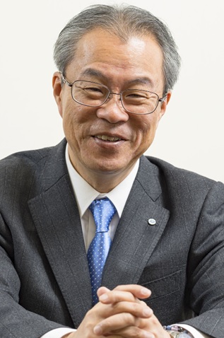 受田浩之学長の画像